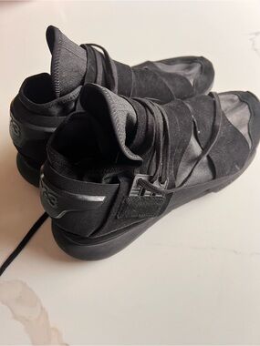 Y-3 Men’s Black Wrapped Strap Sneakers